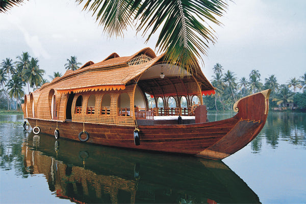 Alappuzha Houseboat : Stay in Deluxe AC Houseboats with all Meals and More!